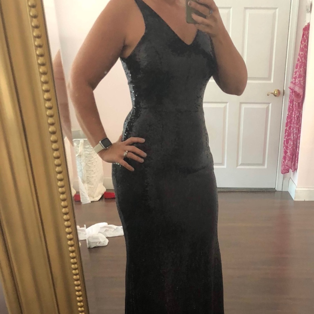 Black sequin formal dress ( never worn) nwot